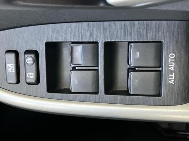 プリウス S 保証書/純正 8インチ SDナビ/ヘッドランプ LED/Bluetooth接続/ETC/EBD付ABS/横滑り防止装置/アイドリングストップ/バックモニター/フルセグTV/エアバッグ 運転席(27枚目)