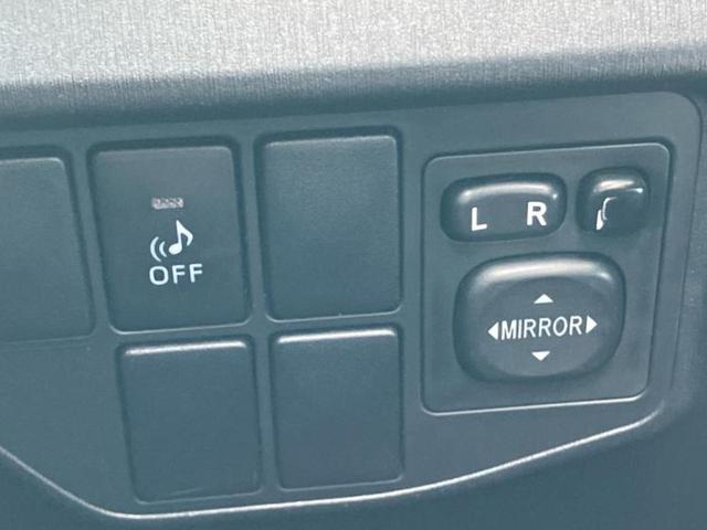 プリウス S 保証書/純正 8インチ SDナビ/ヘッドランプ LED/Bluetooth接続/ETC/EBD付ABS/横滑り防止装置/アイドリングストップ/バックモニター/フルセグTV/エアバッグ 運転席(30枚目)