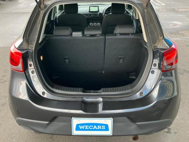 デミオ １３Ｓ　新品タイヤ／保証書／純正　ＳＤナビ／衝突安全装置／ヘッドランプ　ＬＥＤ／Ｂｌｕｅｔｏｏｔｈ接続／ＥＴＣ／ＥＢＤ付ＡＢＳ／横滑り防止装置／アイドリングストップ／エアバッグ　運転席／エアバッグ　助手席（8枚目）