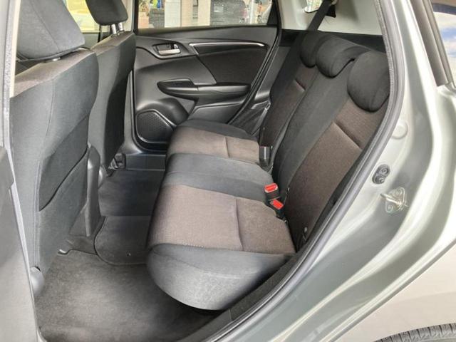 フィットハイブリッド ハイブリッド・Fパッケージ 新品タイヤ/保証書/社外 SDナビ/ドライブレコーダー 前後/ETC/EBD付ABS/横滑り防止装置/アイドリングストップ/バックモニター/ワンセグTV/エアバッグ 運転席/エアバッグ 助手席(7枚目)