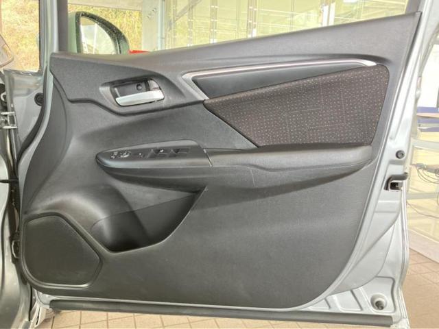 フィットハイブリッド ハイブリッド・Fパッケージ 新品タイヤ/保証書/社外 SDナビ/ドライブレコーダー 前後/ETC/EBD付ABS/横滑り防止装置/アイドリングストップ/バックモニター/ワンセグTV/エアバッグ 運転席/エアバッグ 助手席(20枚目)