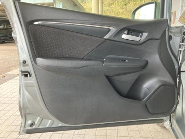 フィットハイブリッド ハイブリッド・Fパッケージ 新品タイヤ/保証書/社外 SDナビ/ドライブレコーダー 前後/ETC/EBD付ABS/横滑り防止装置/アイドリングストップ/バックモニター/ワンセグTV/エアバッグ 運転席/エアバッグ 助手席(22枚目)