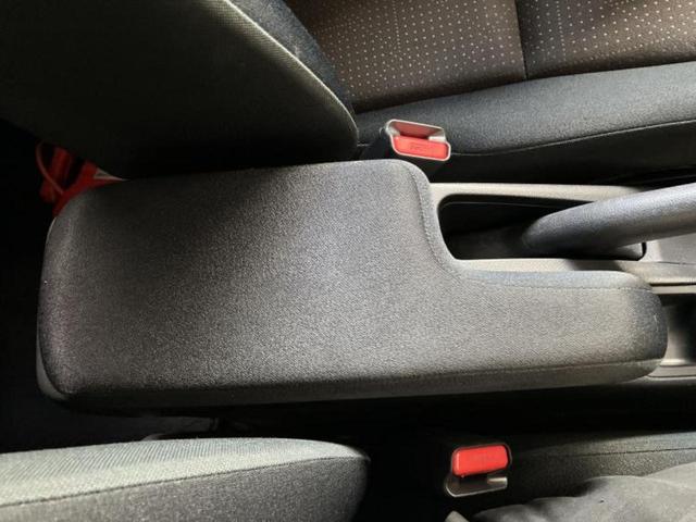 フィットハイブリッド ハイブリッド・Fパッケージ 新品タイヤ/保証書/社外 SDナビ/ドライブレコーダー 前後/ETC/EBD付ABS/横滑り防止装置/アイドリングストップ/バックモニター/ワンセグTV/エアバッグ 運転席/エアバッグ 助手席(33枚目)