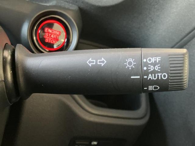 Ｎ－ＢＯＸカスタム ヒョウジュン　新品タイヤ／保証書／ホンダセンシング／電動スライドドア／シートヒーター　前席／車線逸脱防止支援システム／ヘッドランプ　ＬＥＤ／ＵＳＢジャック／ＥＢＤ付ＡＢＳ／横滑り防止装置／禁煙車　ＬＥＤヘッドランプ（12枚目）