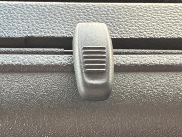 Ｎ－ＢＯＸカスタム ヒョウジュン　新品タイヤ／保証書／ホンダセンシング／電動スライドドア／シートヒーター　前席／車線逸脱防止支援システム／ヘッドランプ　ＬＥＤ／ＵＳＢジャック／ＥＢＤ付ＡＢＳ／横滑り防止装置／禁煙車　ＬＥＤヘッドランプ（37枚目）