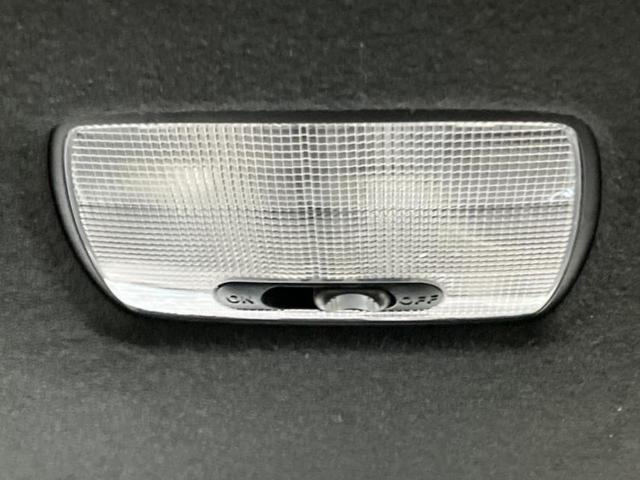 Ｎ－ＢＯＸカスタム ヒョウジュン　新品タイヤ／保証書／ホンダセンシング／電動スライドドア／シートヒーター　前席／車線逸脱防止支援システム／ヘッドランプ　ＬＥＤ／ＵＳＢジャック／ＥＢＤ付ＡＢＳ／横滑り防止装置／禁煙車　ＬＥＤヘッドランプ（39枚目）