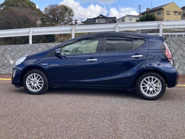 アクア Ｓスタイルブラック　新品タイヤ／保証書／純正　９インチ　ＳＤナビ／トヨタセーフティセンス／シートヒーター　前席／車線逸脱防止支援システム／ドライブレコーダー　純正／ヘッドランプ　ＬＥＤ／Ｂｌｕｅｔｏｏｔｈ接続／ＥＴＣ（2枚目）