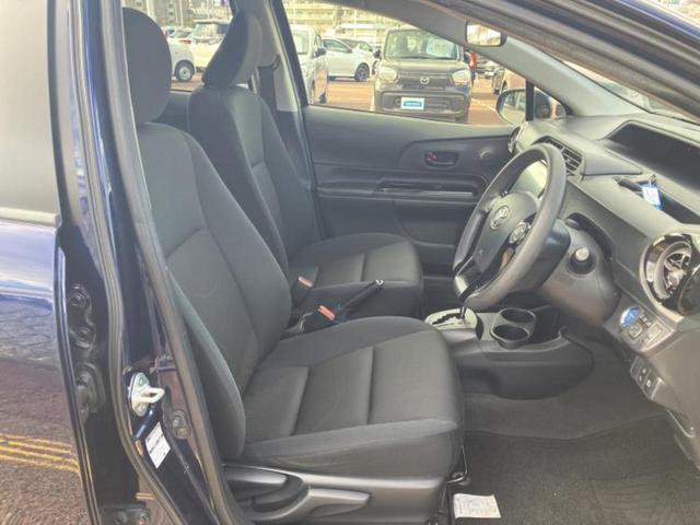 アクア Ｓスタイルブラック　新品タイヤ／保証書／純正　９インチ　ＳＤナビ／トヨタセーフティセンス／シートヒーター　前席／車線逸脱防止支援システム／ドライブレコーダー　純正／ヘッドランプ　ＬＥＤ／Ｂｌｕｅｔｏｏｔｈ接続／ＥＴＣ（4枚目）