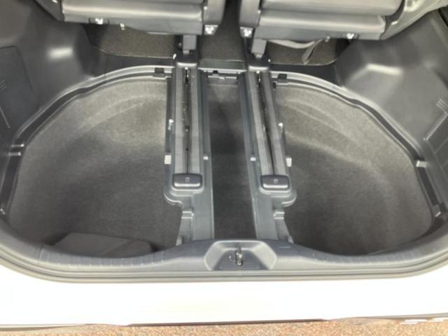 アルファード S Cパッケージ 新品タイヤ/サンルーフ/純正エアロ/保証書/ディスプレイオーディオ+ナビ/デジタルインナーミラー/トヨタセーフティセンス/両側電動スライドドア/車線逸脱防止支援システム/シート 合皮 フルエアロ(29枚目)