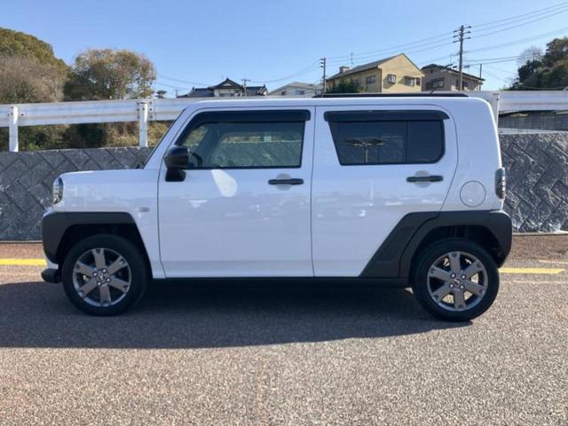 タフト Ｇダーククロムベンチャー　サンルーフ／保証書／ディスプレイオーディオ１０インチ／スマートアシスト（トヨタ・ダイハツ）／シートヒーター　前席／車線逸脱防止支援システム／ドライブレコーダー　前後／ヘッドランプ　ＬＥＤ　バックカメラ（2枚目）