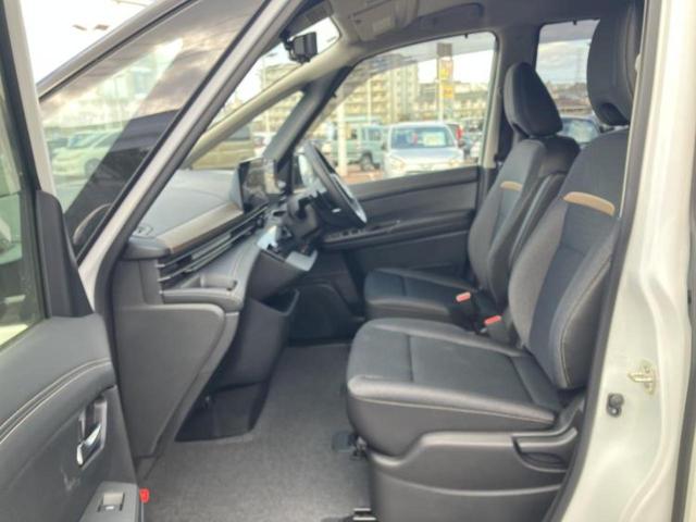 セレナ ハイウェイスターV 保証書/純正 12.3インチ メモリーナビ/インテリジェントルームミラー/エマージェンシーブレーキ/ハンズフリー両側電動スライドドア/アラウンドビューモニター/車線逸脱防止支援システム 全周囲カメラ(7枚目)