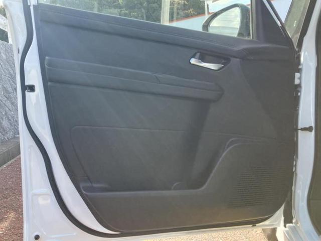 セレナ ハイウェイスターV 保証書/純正 12.3インチ メモリーナビ/インテリジェントルームミラー/エマージェンシーブレーキ/ハンズフリー両側電動スライドドア/アラウンドビューモニター/車線逸脱防止支援システム 全周囲カメラ(24枚目)