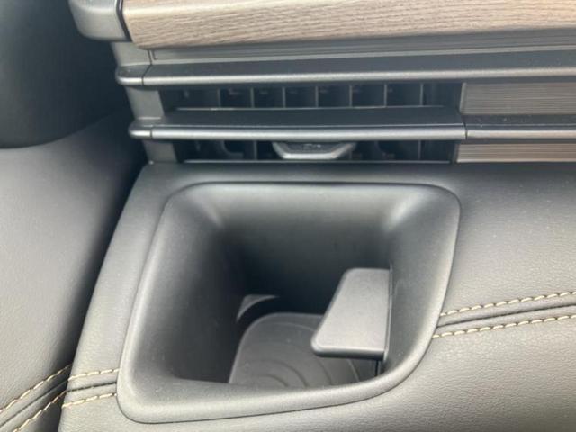 セレナ ハイウェイスターV 保証書/純正 12.3インチ メモリーナビ/インテリジェントルームミラー/エマージェンシーブレーキ/ハンズフリー両側電動スライドドア/アラウンドビューモニター/車線逸脱防止支援システム 全周囲カメラ(38枚目)