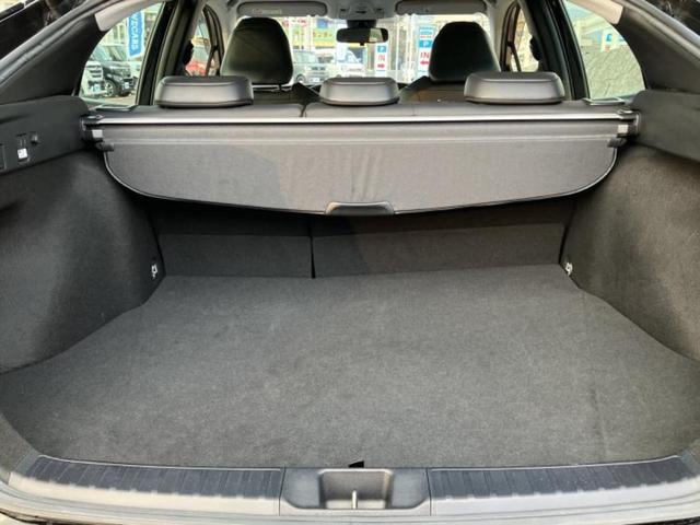 プリウス Sツーリングセレクション 新品タイヤ/モデリスタエアロ/保証書/社外 SDナビ/トヨタセーフティセンス/シートヒーター 前席/車線逸脱防止支援システム/シート 合皮/ヘッドランプ LED/Bluetooth接続 フルエアロ(8枚目)