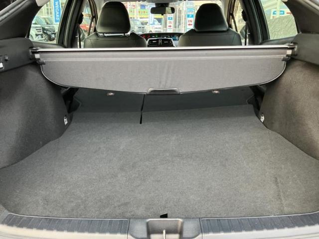 プリウス Sツーリングセレクション 新品タイヤ/モデリスタエアロ/保証書/社外 SDナビ/トヨタセーフティセンス/シートヒーター 前席/車線逸脱防止支援システム/シート 合皮/ヘッドランプ LED/Bluetooth接続 フルエアロ(19枚目)