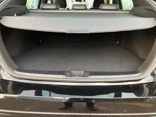 プリウス Sツーリングセレクション 新品タイヤ/モデリスタエアロ/保証書/社外 SDナビ/トヨタセーフティセンス/シートヒーター 前席/車線逸脱防止支援システム/シート 合皮/ヘッドランプ LED/Bluetooth接続 フルエアロ(25枚目)