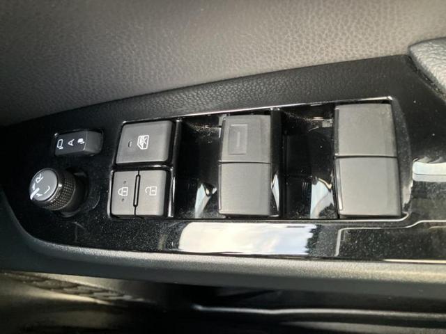 プリウス Sツーリングセレクション 新品タイヤ/モデリスタエアロ/保証書/社外 SDナビ/トヨタセーフティセンス/シートヒーター 前席/車線逸脱防止支援システム/シート 合皮/ヘッドランプ LED/Bluetooth接続 フルエアロ(27枚目)