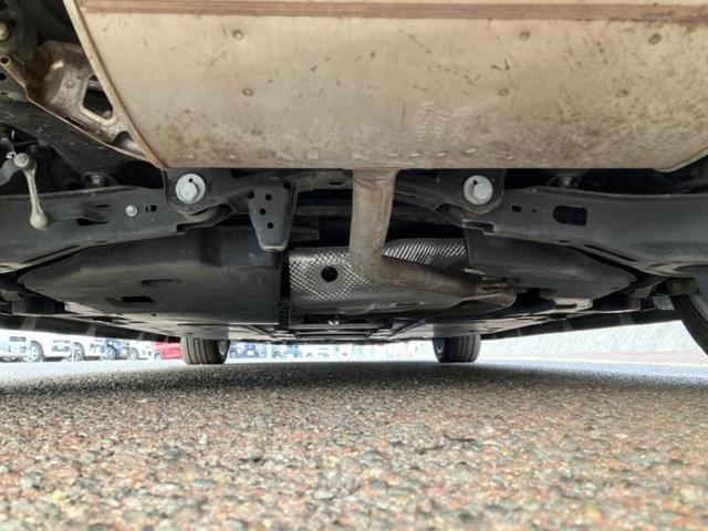 プリウス Sツーリングセレクション 新品タイヤ/モデリスタエアロ/保証書/社外 SDナビ/トヨタセーフティセンス/シートヒーター 前席/車線逸脱防止支援システム/シート 合皮/ヘッドランプ LED/Bluetooth接続 フルエアロ(48枚目)