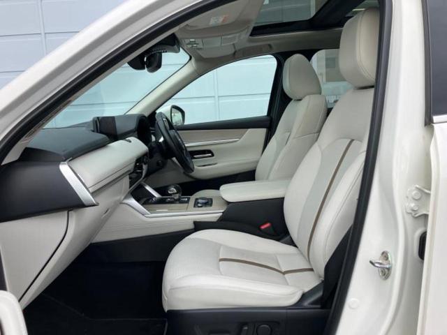 CX-60 25Sエクスクルーシブモード サンルーフ/BOSE/保証書/純正 SDナビ/衝突安全装置/シートヒーター/全方位モニター/車線逸脱防止支援システム/シート フルレザー/電動バックドア/ヘッドランプ LED/ETC 革シート(5枚目)
