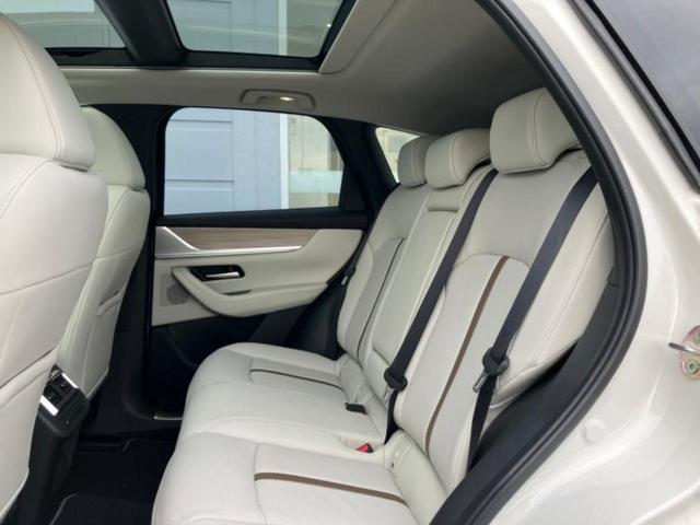 CX-60 25Sエクスクルーシブモード サンルーフ/BOSE/保証書/純正 SDナビ/衝突安全装置/シートヒーター/全方位モニター/車線逸脱防止支援システム/シート フルレザー/電動バックドア/ヘッドランプ LED/ETC 革シート(6枚目)