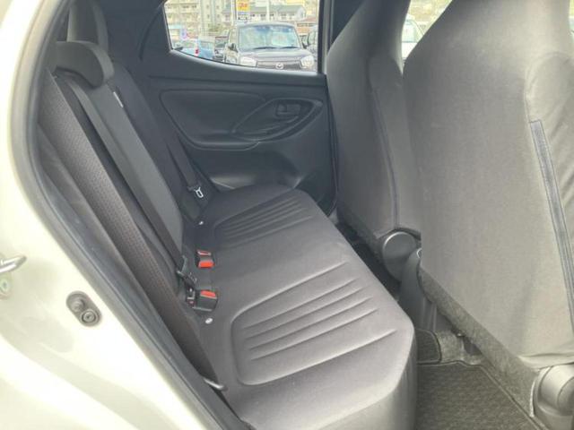 ヤリス G 新品タイヤ/保証書/ディスプレイオーディオ+ナビ8インチ/衝突安全装置/車線逸脱防止支援システム/ドライブレコーダー 社外/ヘッドランプ LED/USBジャック/Bluetooth接続 バックカメラ(5枚目)