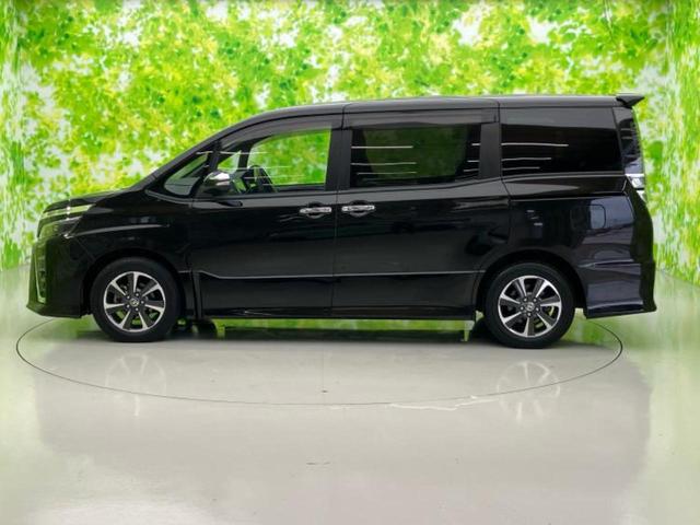 ヴォクシー ＺＳキラメキ３　新品タイヤ／純正　１０インチ　ＳＤナビ／フリップダウンモニター　純正　１２．１インチ／トヨタセーフティセンス／両側電動スライドドア／車線逸脱防止支援システム／シート　ハーフレザー　衝突被害軽減システム（2枚目）