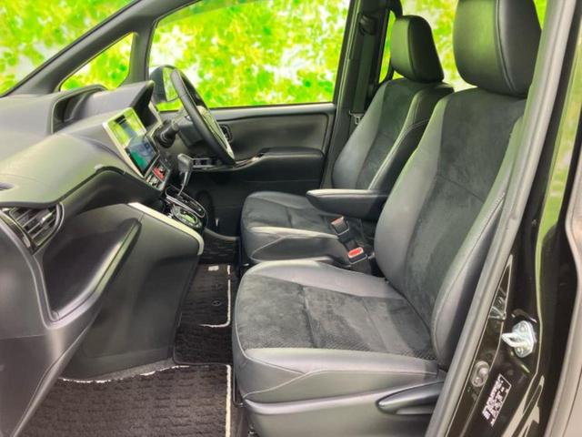 ヴォクシー ＺＳキラメキ３　新品タイヤ／純正　１０インチ　ＳＤナビ／フリップダウンモニター　純正　１２．１インチ／トヨタセーフティセンス／両側電動スライドドア／車線逸脱防止支援システム／シート　ハーフレザー　衝突被害軽減システム（7枚目）