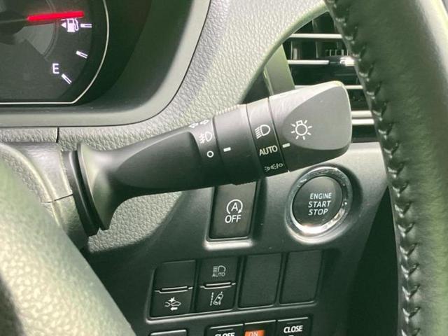 ヴォクシー ＺＳキラメキ３　新品タイヤ／純正　１０インチ　ＳＤナビ／フリップダウンモニター　純正　１２．１インチ／トヨタセーフティセンス／両側電動スライドドア／車線逸脱防止支援システム／シート　ハーフレザー　衝突被害軽減システム（16枚目）