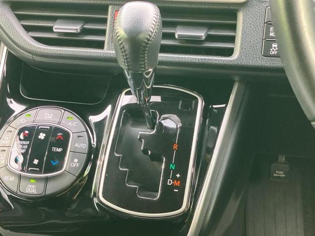 ヴォクシー ＺＳキラメキ３　新品タイヤ／純正　１０インチ　ＳＤナビ／フリップダウンモニター　純正　１２．１インチ／トヨタセーフティセンス／両側電動スライドドア／車線逸脱防止支援システム／シート　ハーフレザー　衝突被害軽減システム（18枚目）