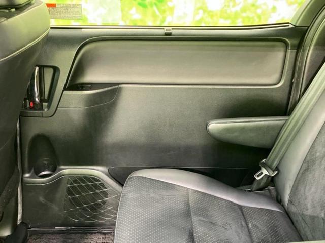 ヴォクシー ＺＳキラメキ３　新品タイヤ／純正　１０インチ　ＳＤナビ／フリップダウンモニター　純正　１２．１インチ／トヨタセーフティセンス／両側電動スライドドア／車線逸脱防止支援システム／シート　ハーフレザー　衝突被害軽減システム（23枚目）