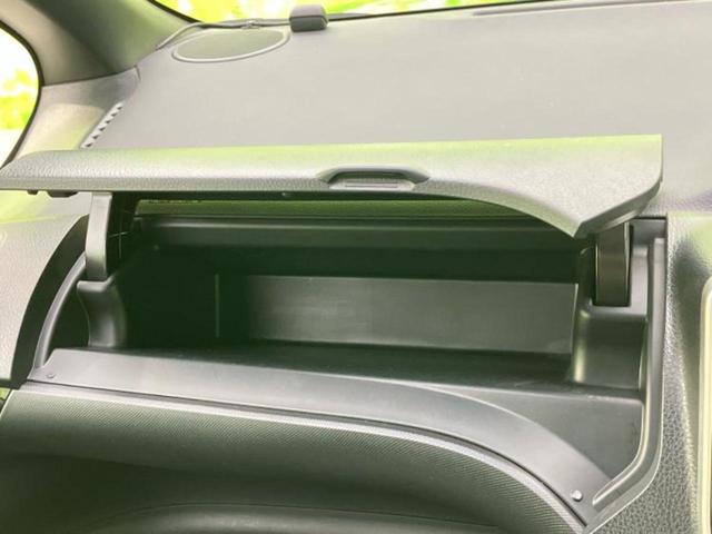 ヴォクシー ＺＳキラメキ３　新品タイヤ／純正　１０インチ　ＳＤナビ／フリップダウンモニター　純正　１２．１インチ／トヨタセーフティセンス／両側電動スライドドア／車線逸脱防止支援システム／シート　ハーフレザー　衝突被害軽減システム（27枚目）