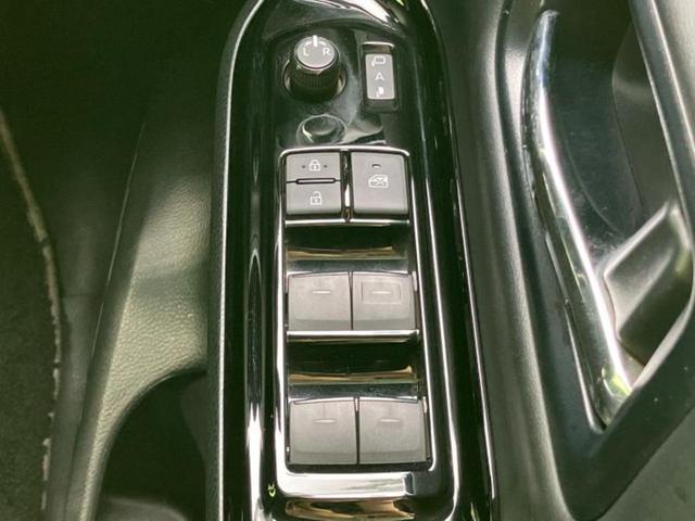 ヴォクシー ＺＳキラメキ３　新品タイヤ／純正　１０インチ　ＳＤナビ／フリップダウンモニター　純正　１２．１インチ／トヨタセーフティセンス／両側電動スライドドア／車線逸脱防止支援システム／シート　ハーフレザー　衝突被害軽減システム（31枚目）