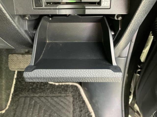 ヴォクシー ＺＳキラメキ３　新品タイヤ／純正　１０インチ　ＳＤナビ／フリップダウンモニター　純正　１２．１インチ／トヨタセーフティセンス／両側電動スライドドア／車線逸脱防止支援システム／シート　ハーフレザー　衝突被害軽減システム（40枚目）