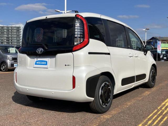 シエンタ ハイブリッドＺ　保証書／ディスプレイオーディオ＋ナビ１０．５インチ／トヨタセーフティセンス／両側電動スライドドア／パノラミックビューモニター／車線逸脱防止支援システム／登録済未使用車／ドライブレコーダー　前後（3枚目）