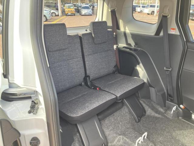 シエンタ ハイブリッドＺ　保証書／ディスプレイオーディオ＋ナビ１０．５インチ／トヨタセーフティセンス／両側電動スライドドア／パノラミックビューモニター／車線逸脱防止支援システム／登録済未使用車／ドライブレコーダー　前後（6枚目）