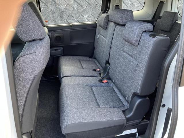 シエンタ ハイブリッドＺ　保証書／ディスプレイオーディオ＋ナビ１０．５インチ／トヨタセーフティセンス／両側電動スライドドア／パノラミックビューモニター／車線逸脱防止支援システム／登録済未使用車／ドライブレコーダー　前後（8枚目）