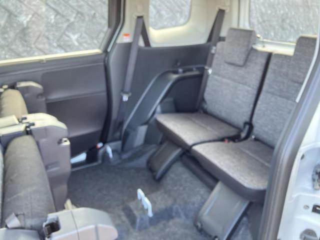 シエンタ ハイブリッドＺ　保証書／ディスプレイオーディオ＋ナビ１０．５インチ／トヨタセーフティセンス／両側電動スライドドア／パノラミックビューモニター／車線逸脱防止支援システム／登録済未使用車／ドライブレコーダー　前後（19枚目）