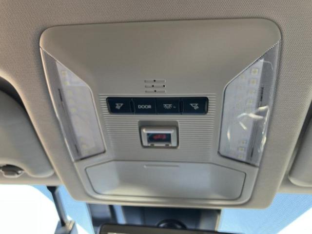 ＲＡＶ４ ４ＷＤハイブリッドＧ　新品タイヤ／保証書／純正　９インチ　ＳＤナビ／デジタルインナーミラー／衝突安全装置／シートヒーター　前席／車線逸脱防止支援システム／シート　合皮／電動バックドア／ドライブレコーダー　純正　電動シート（41枚目）