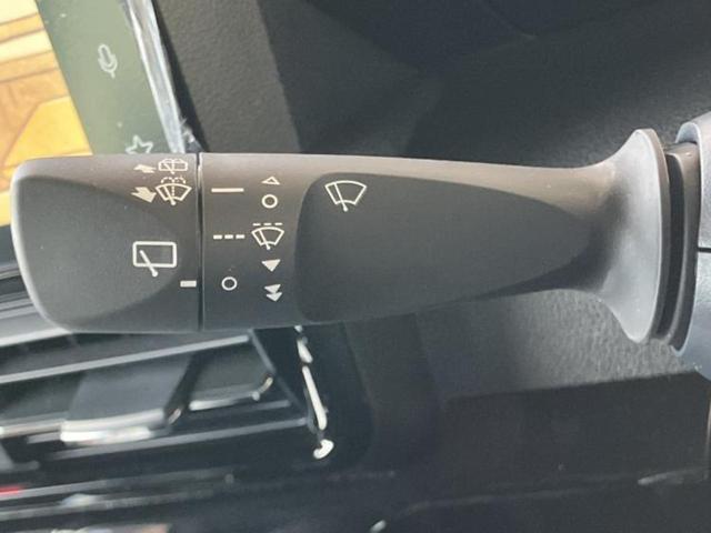 タント カスタムＸ　保証書／ディスプレイオーディオ９インチ／スマートアシスト（トヨタ・ダイハツ）／両側電動スライドドア／シートヒーター　前席／パノラマモニター／車線逸脱防止支援システム／登録済未使用車　全周囲カメラ　ＴＶ（16枚目）