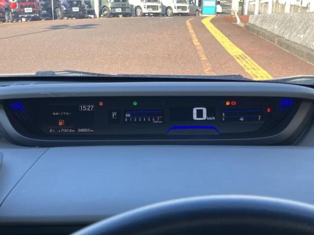 フリード Ｇホンダセンシング　新品タイヤ／保証書／純正　９インチ　ＳＤナビ／衝突安全装置／両側電動スライドドア／シートヒーター　前席／車線逸脱防止支援システム／シート　ハーフレザー／ドライブレコーダー　前後　衝突被害軽減システム（13枚目）