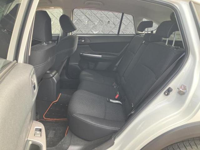 ＸＶ ４ＷＤ２．０ｉ－Ｌアイサイト　保証書／純正　ＳＤナビ／衝突安全装置／車線逸脱防止支援システム／ヘッドランプ　ＨＩＤ／Ｂｌｕｅｔｏｏｔｈ接続／ＥＴＣ／ＥＢＤ付ＡＢＳ／横滑り防止装置／アイドリングストップ／バックモニター　バックカメラ（7枚目）