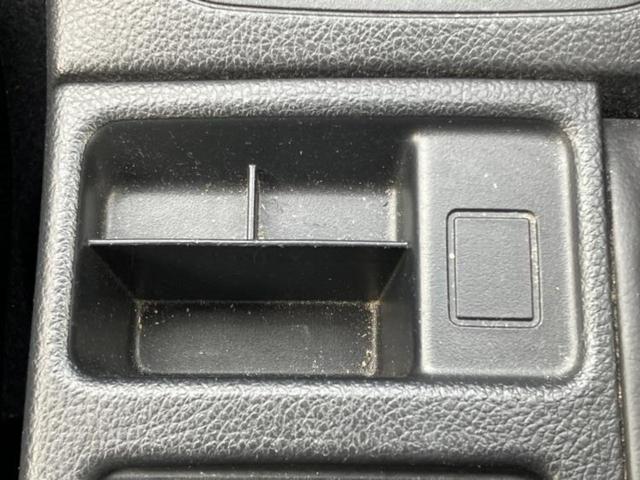 ＸＶ ４ＷＤ２．０ｉ－Ｌアイサイト　保証書／純正　ＳＤナビ／衝突安全装置／車線逸脱防止支援システム／ヘッドランプ　ＨＩＤ／Ｂｌｕｅｔｏｏｔｈ接続／ＥＴＣ／ＥＢＤ付ＡＢＳ／横滑り防止装置／アイドリングストップ／バックモニター　バックカメラ（37枚目）