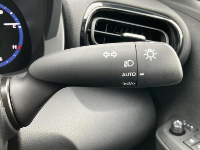 ヤリスクロス ハイブリッドＺ　保証書／ディスプレイオーディオ／トヨタセーフティセンス／シートヒーター／車線逸脱防止支援システム／シート　ハーフレザー／ドライブレコーダー　純正／ヘッドランプ　ＬＥＤ／Ｂｌｕｅｔｏｏｔｈ接続　禁煙車（14枚目）