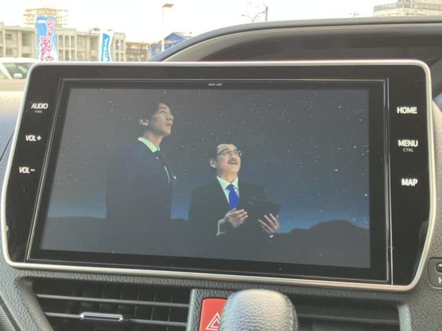 ヴォクシー ４ＷＤ　ＺＳキラメキ２　保証書／純正　１０インチ　ＳＤナビ／フリップダウンモニター　純正　１２．１インチ／衝突安全装置／両側電動スライドドア／車線逸脱防止支援システム／ヘッドランプ　ＨＩＤ／ＥＴＣ２．０　衝突被害軽減システム（13枚目）