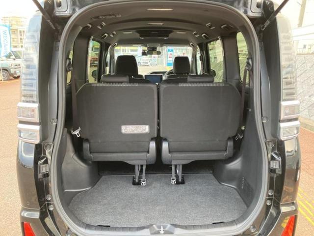ヴォクシー ４ＷＤ　ＺＳキラメキ２　保証書／純正　１０インチ　ＳＤナビ／フリップダウンモニター　純正　１２．１インチ／衝突安全装置／両側電動スライドドア／車線逸脱防止支援システム／ヘッドランプ　ＨＩＤ／ＥＴＣ２．０　衝突被害軽減システム（20枚目）