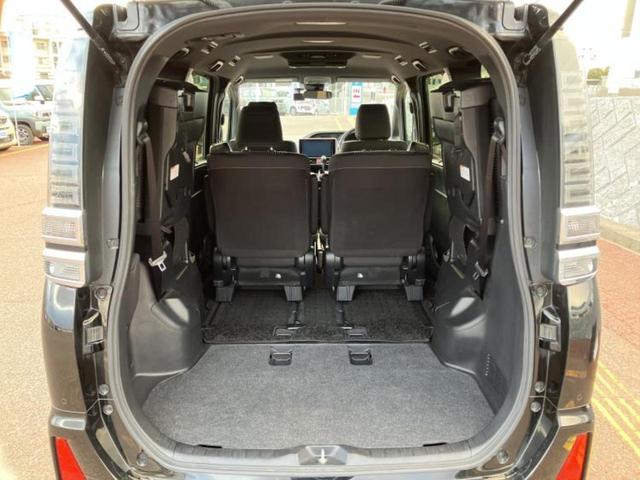 ヴォクシー ４ＷＤ　ＺＳキラメキ２　保証書／純正　１０インチ　ＳＤナビ／フリップダウンモニター　純正　１２．１インチ／衝突安全装置／両側電動スライドドア／車線逸脱防止支援システム／ヘッドランプ　ＨＩＤ／ＥＴＣ２．０　衝突被害軽減システム（21枚目）