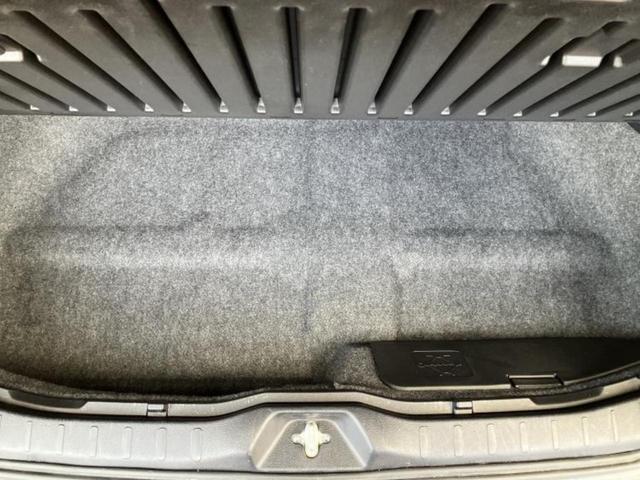 ヴォクシー ４ＷＤ　ＺＳキラメキ２　保証書／純正　１０インチ　ＳＤナビ／フリップダウンモニター　純正　１２．１インチ／衝突安全装置／両側電動スライドドア／車線逸脱防止支援システム／ヘッドランプ　ＨＩＤ／ＥＴＣ２．０　衝突被害軽減システム（27枚目）