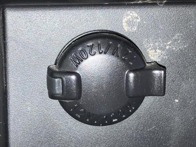 ヴォクシー ４ＷＤ　ＺＳキラメキ２　保証書／純正　１０インチ　ＳＤナビ／フリップダウンモニター　純正　１２．１インチ／衝突安全装置／両側電動スライドドア／車線逸脱防止支援システム／ヘッドランプ　ＨＩＤ／ＥＴＣ２．０　衝突被害軽減システム（41枚目）