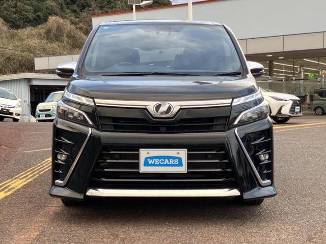 ヴォクシー ４ＷＤ　ＺＳキラメキ２　保証書／純正　１０インチ　ＳＤナビ／フリップダウンモニター　純正　１２．１インチ／衝突安全装置／両側電動スライドドア／車線逸脱防止支援システム／ヘッドランプ　ＨＩＤ／ＥＴＣ２．０　衝突被害軽減システム（47枚目）