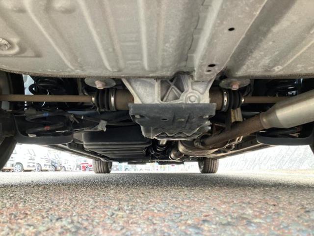 ヴォクシー ４ＷＤ　ＺＳキラメキ２　保証書／純正　１０インチ　ＳＤナビ／フリップダウンモニター　純正　１２．１インチ／衝突安全装置／両側電動スライドドア／車線逸脱防止支援システム／ヘッドランプ　ＨＩＤ／ＥＴＣ２．０　衝突被害軽減システム（49枚目）